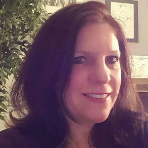 Meet your Posher, Dina